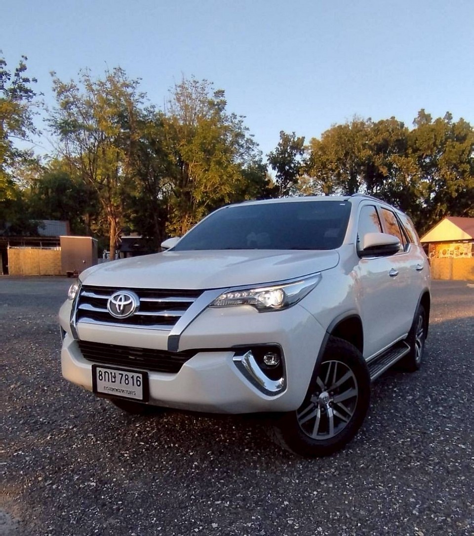 บริการรถ Private คันใหญ่ 7 ที่นั่ง